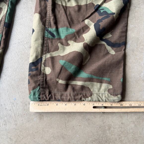 VINTAGE M-1951 CAMO PANTS US ARMY MILITARY CARGO WIDE LEG LOOSE 32X32 ADJUSTABLE - Picture 3 of 6